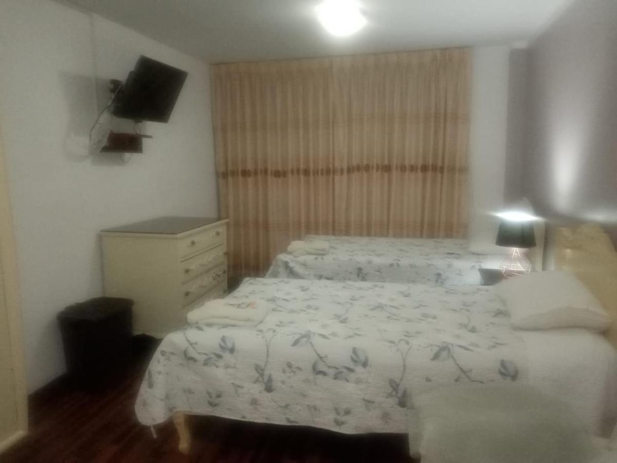 Strenua - Las Quintanas Hostel Trujillo Buitenkant foto