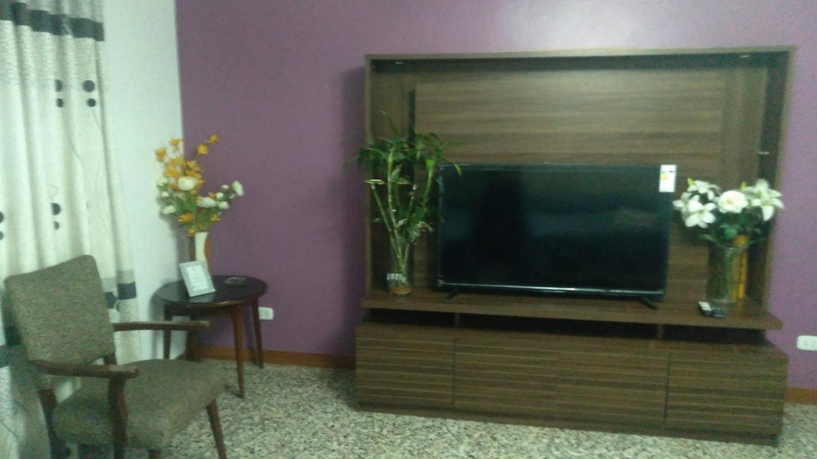 Strenua - Las Quintanas Hostel Trujillo Buitenkant foto