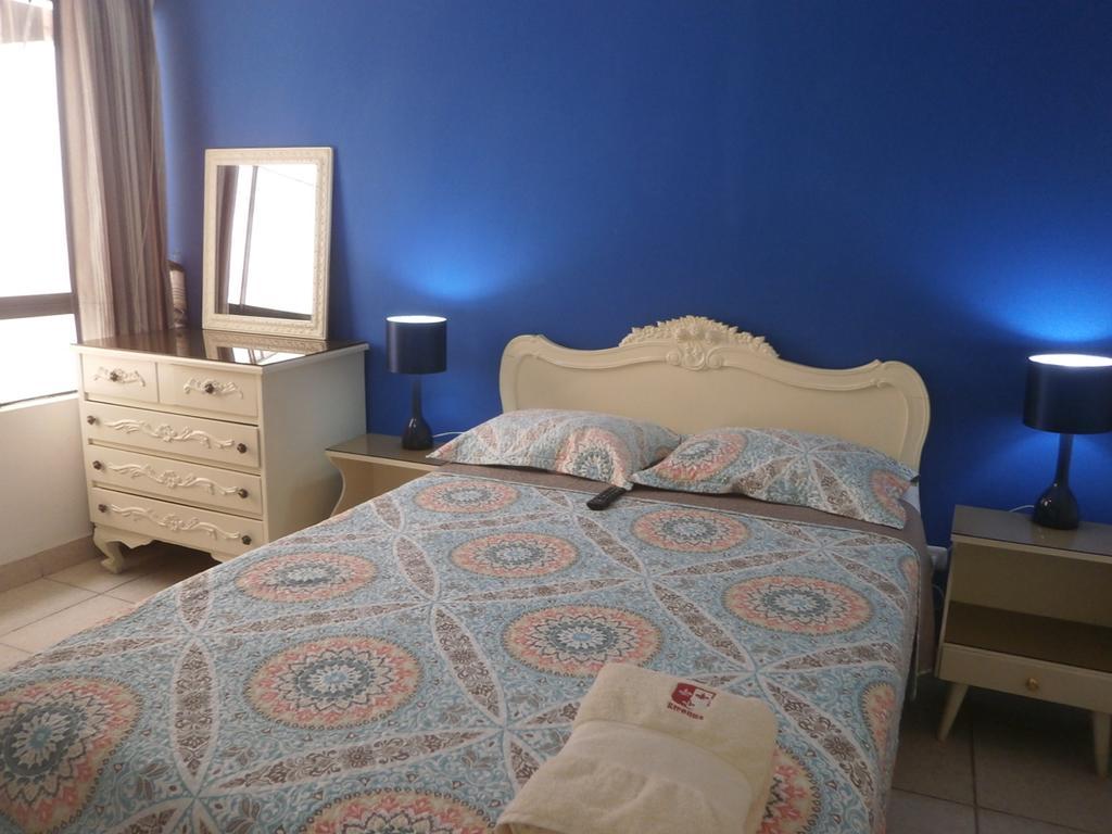 Strenua - Las Quintanas Hostel Trujillo Buitenkant foto
