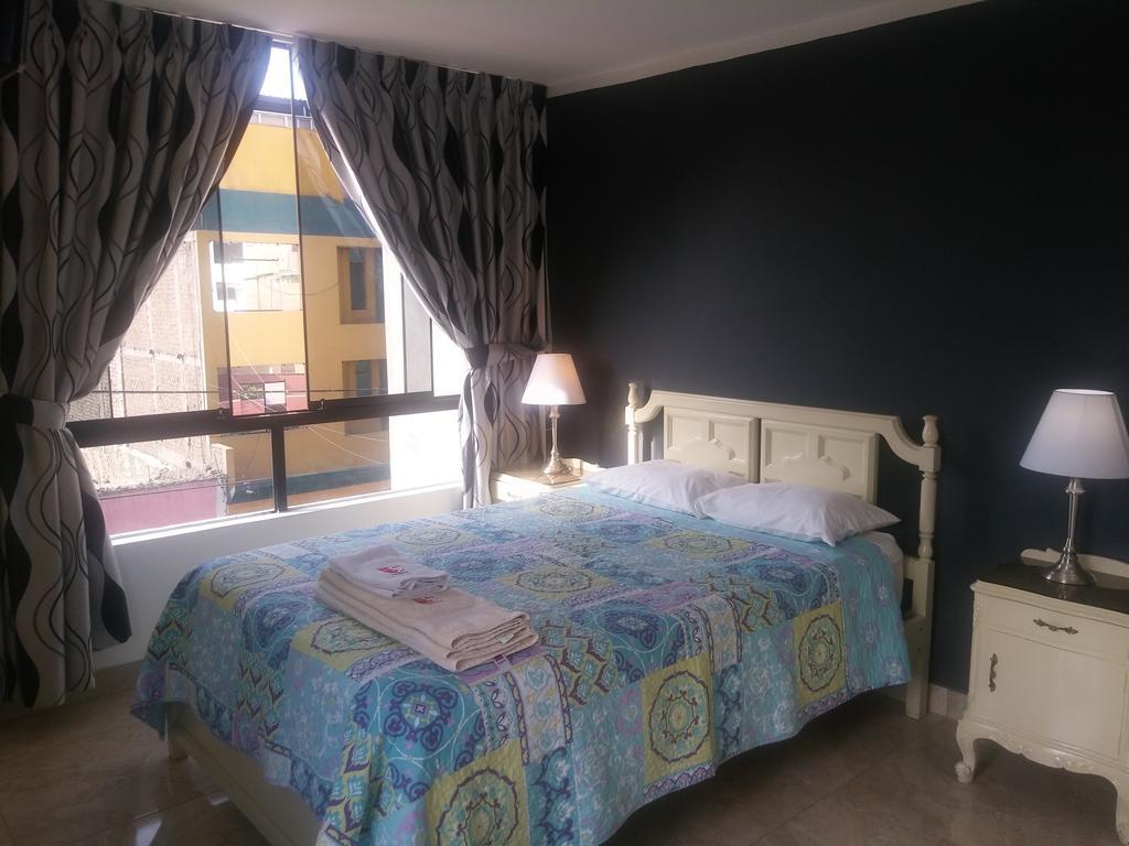 Strenua - Las Quintanas Hostel Trujillo Buitenkant foto